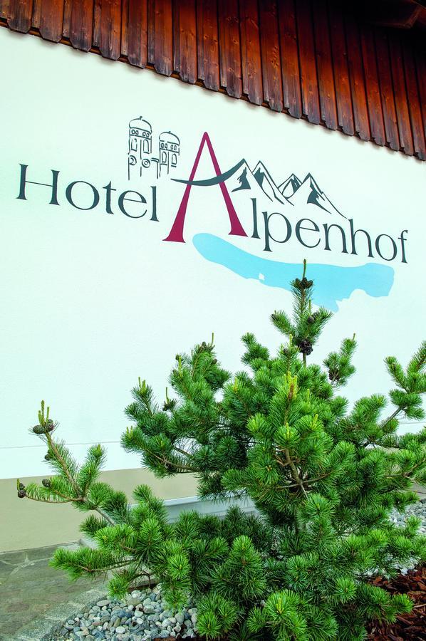 Alpenhof Hotel Gauting Exterior photo